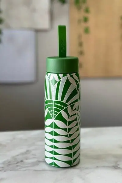 GARRAFA FARM QUE SEDE RENDEIRA VERDE 500ML