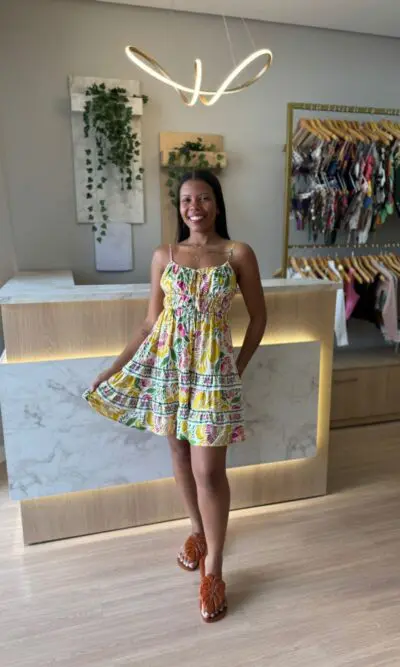 VESTIDO CURTO FLORAL BELA