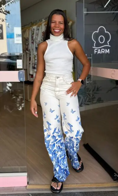 CALÇA WIDE SARJA VOO DE PORCELANA