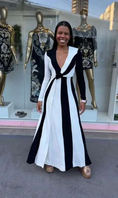VESTIDO DECOTE CREPE