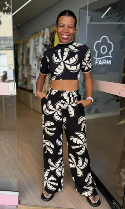 CALÇA COQUEIRADA