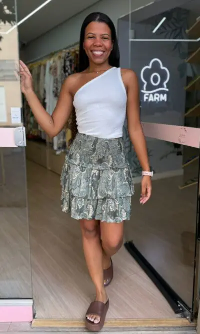 SAIA CURTA BABADOS ADORNOS MARIA FILÓ