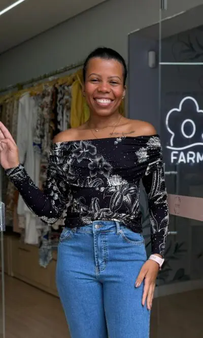 BLUSA DECOTE CÉU DE FLOR