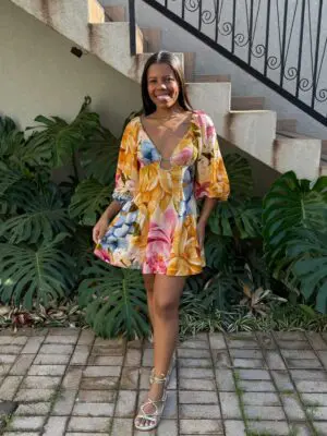 VESTIDO CURTO FLORAL REBECA MANGA