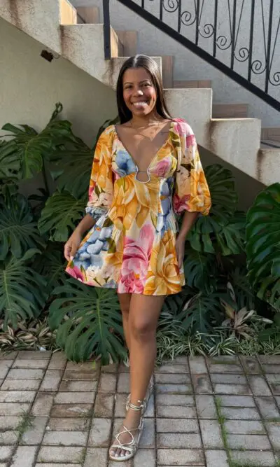 VESTIDO CURTO FLORAL REBECA MANGA