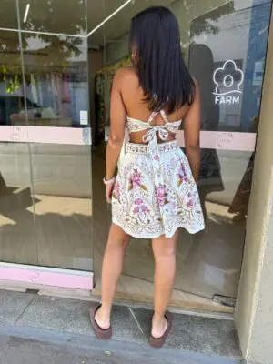 VESTIDO CURTO POESIA DE FLOR - Imagem 4