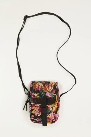 BOLSA FERVO FLOR DE BANANA FARM ETC – VERÃO 26