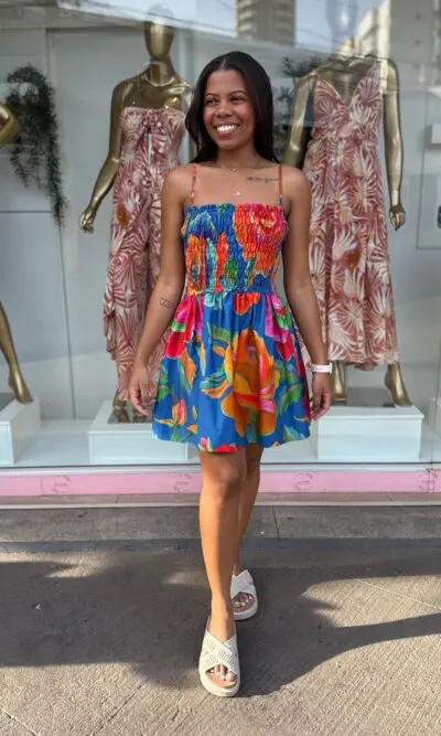 VESTIDO CURTO ROSAS PINTADAS