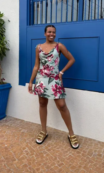 VESTIDO CURTO ALÇAS LINEIA