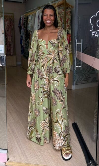 MACACÃO FLORAL DELHI MANGA